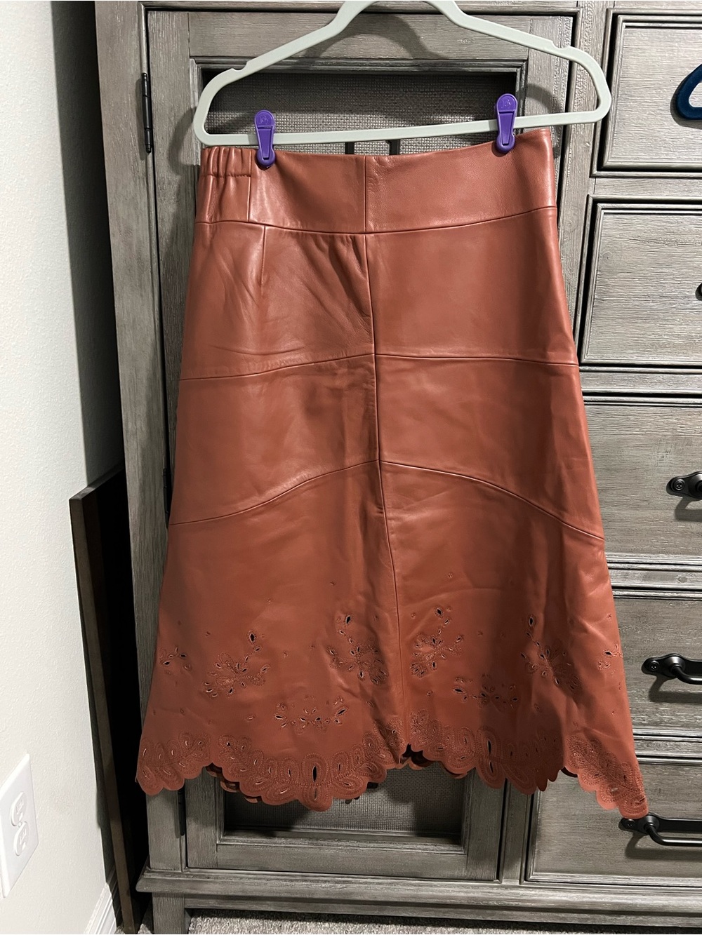 Great Fall look! American Leather Co Scalloped Hem Midi Skirt in Brown - Picture 3 of 14
